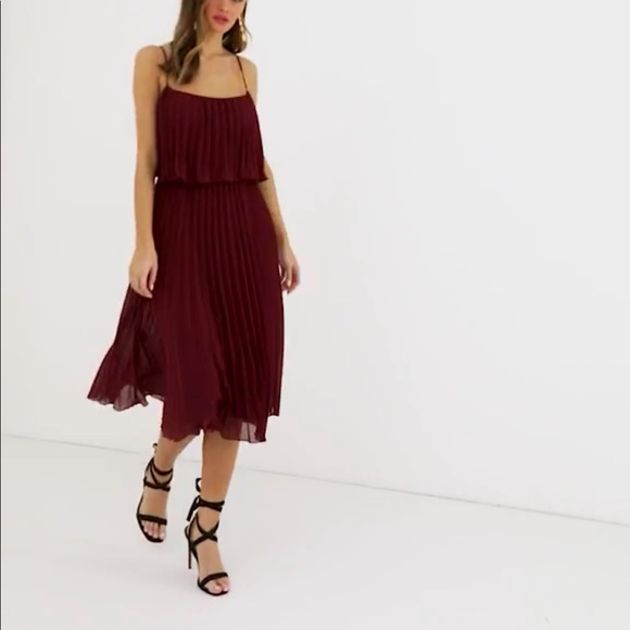 ASOS DESIGN pleated crop top midi dress scoop neck - Picture 3 of 8